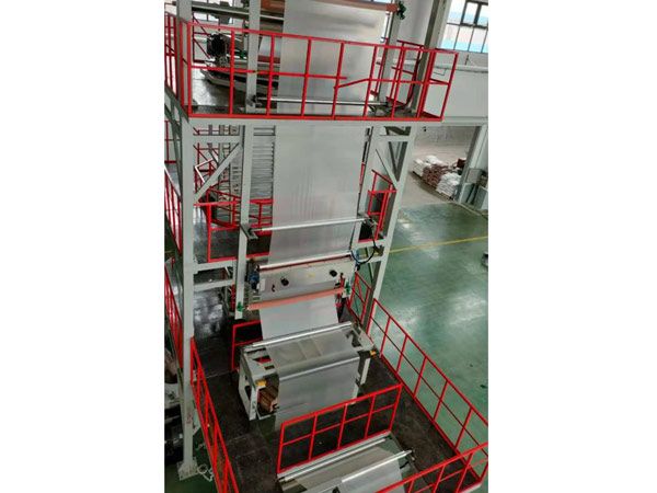 上牵引旋转吹膜机